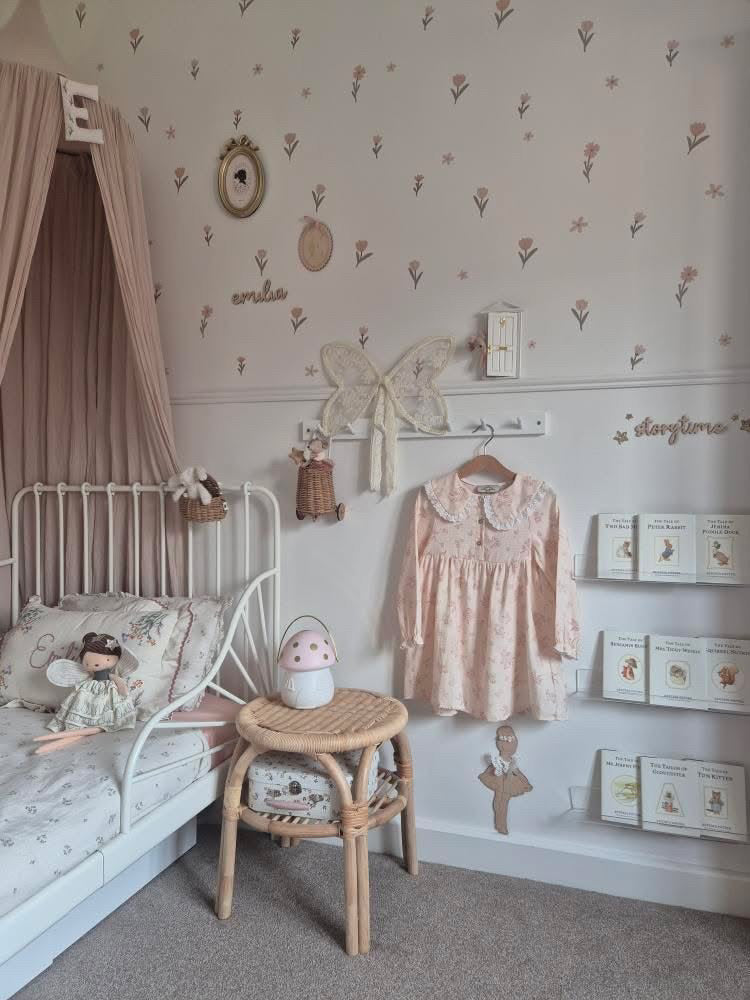 Darling bow lace dress