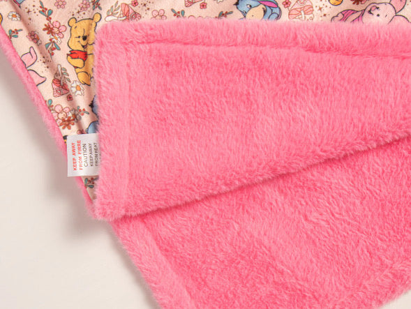 Bear and piglet blanket