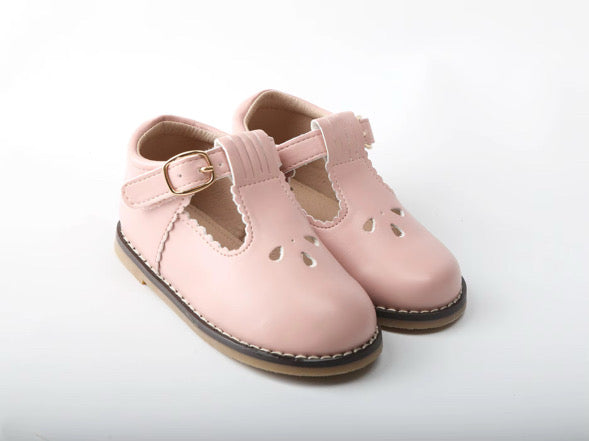 #colour_blush pink