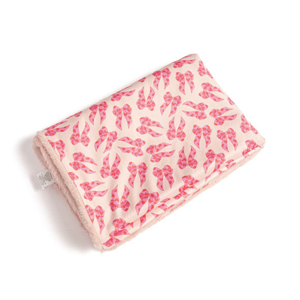 Bows & hearts fleece blanket