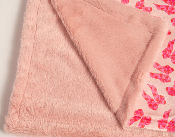Bows & hearts fleece blanket