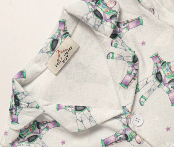 To infinity buttoned pyjamas