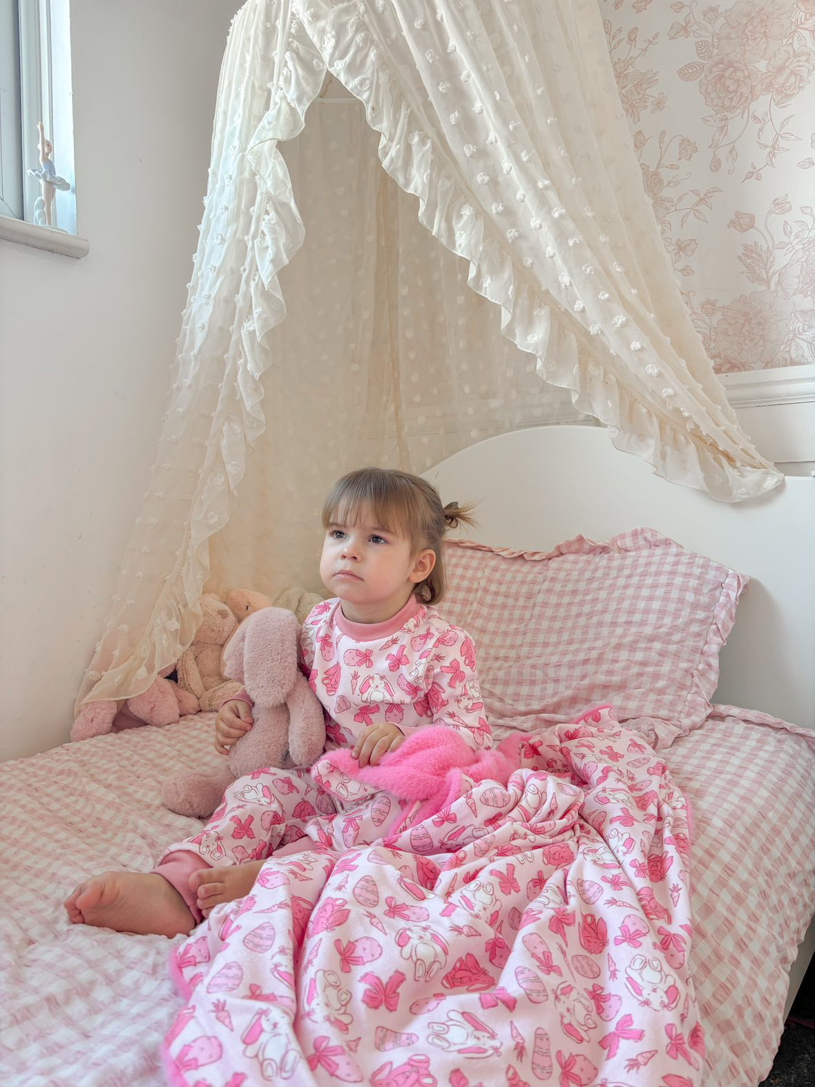 Jelly bunny blanket