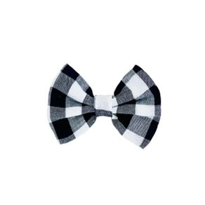 Black and white checked hair accessory