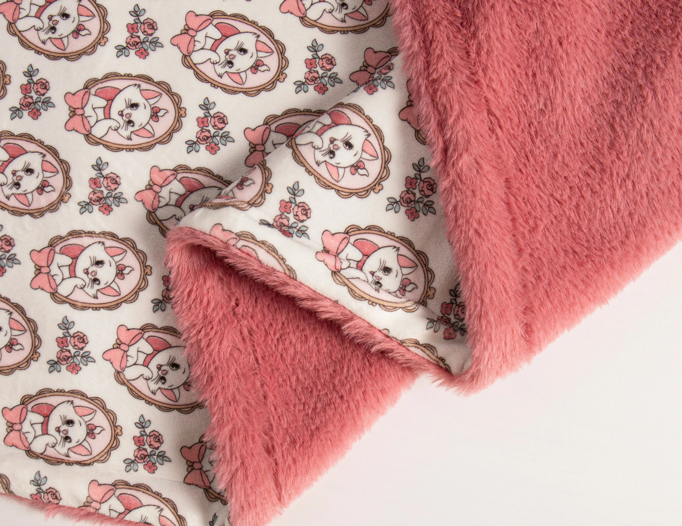 Pink kitty blanket