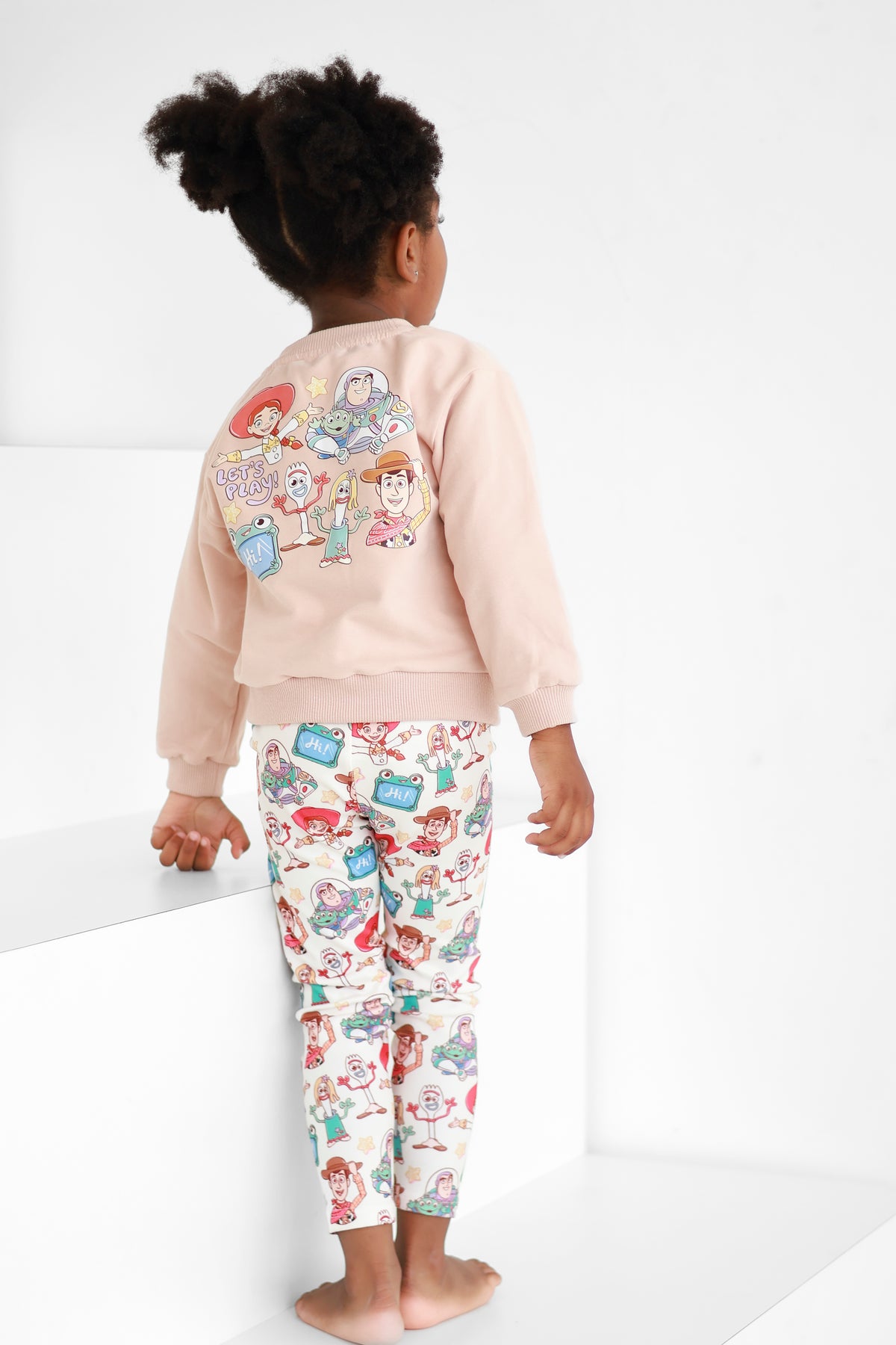 Toy friends sweatshirt