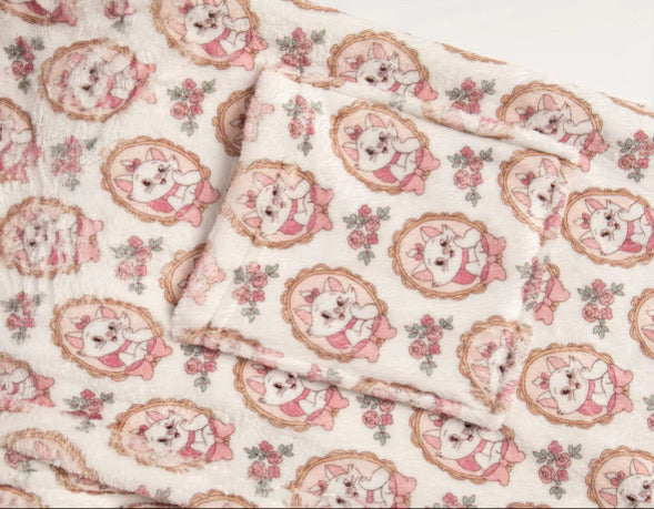 Pink kitty dressing gown